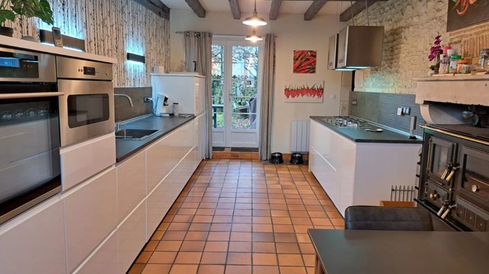 Image No.14-4 Bed House for sale