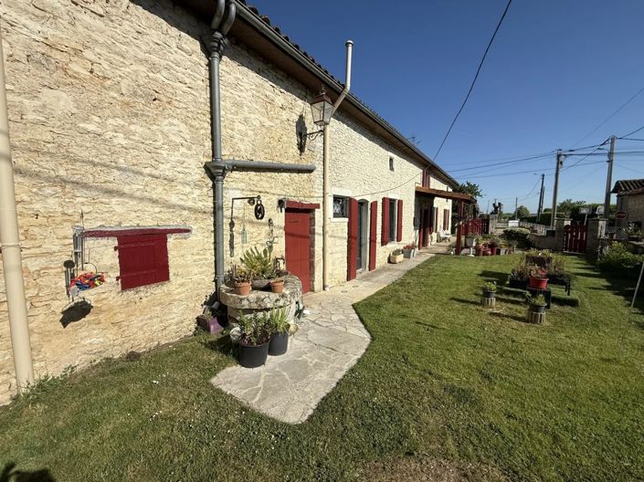 Image No.2-4 Bed House for sale
