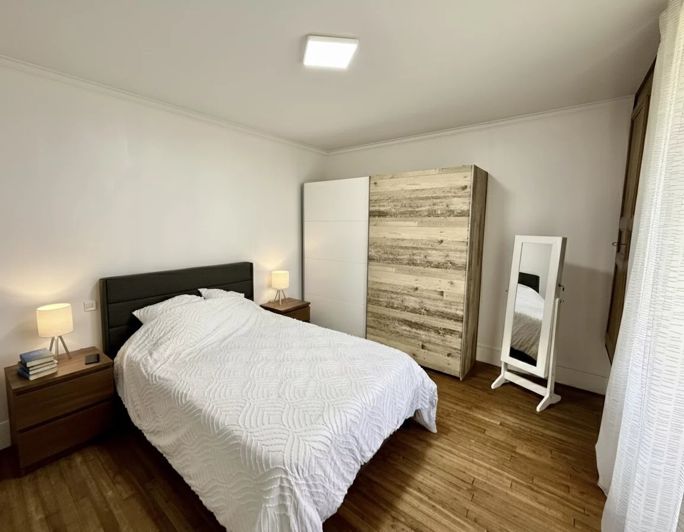 Image No.24-4 Bed House for sale