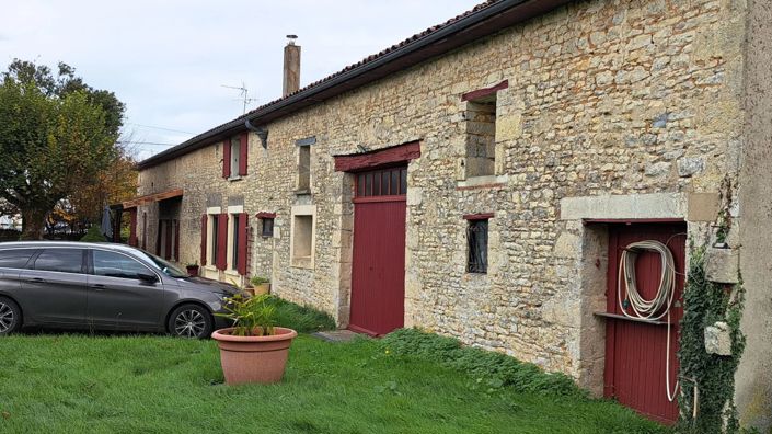 Image No.6-4 Bed House for sale