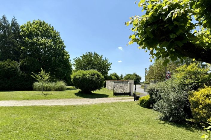 Image No.8-4 Bed House for sale