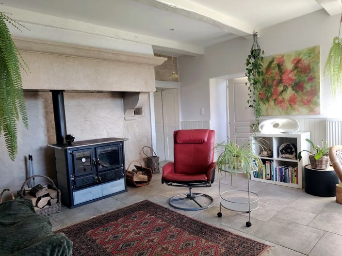 Image No.13-7 Bed House for sale