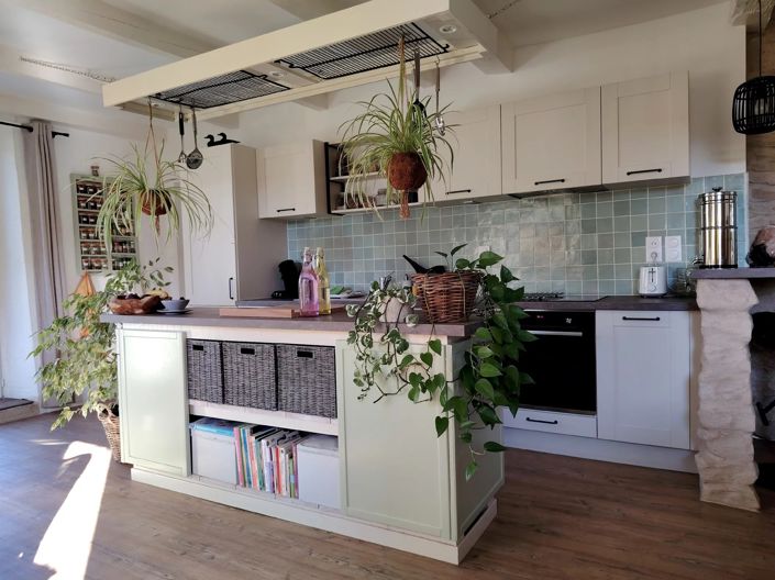 Image No.16-7 Bed House for sale