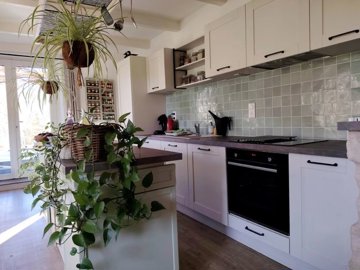 5ad198122f98e044248d2b9645c10498a288a81fa3192