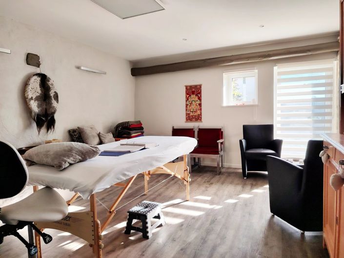 Image No.17-7 Bed House for sale