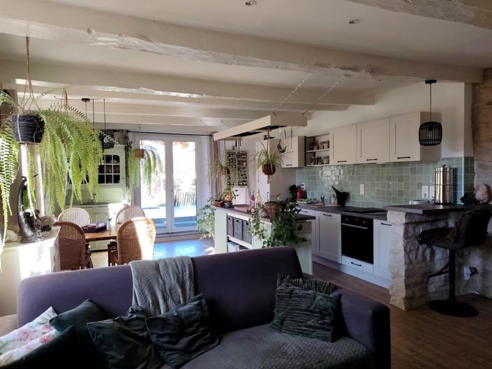 Image No.18-7 Bed House for sale