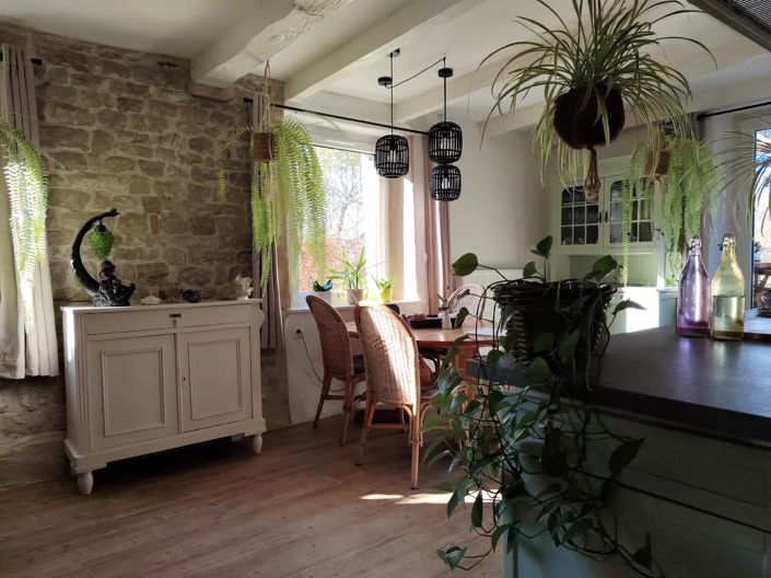 Image No.20-7 Bed House for sale