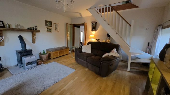 Image No.11-3 Bed House for sale