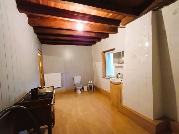 Image No.17-2 Bed House for sale