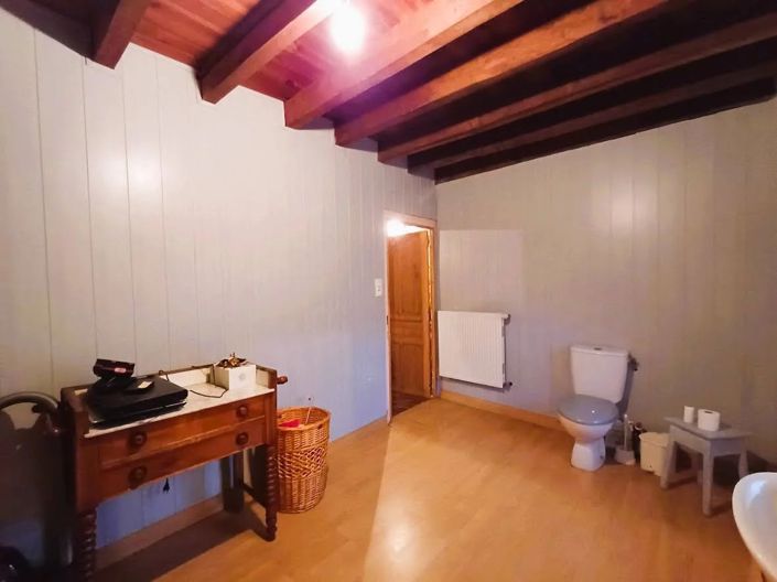 Image No.18-2 Bed House for sale