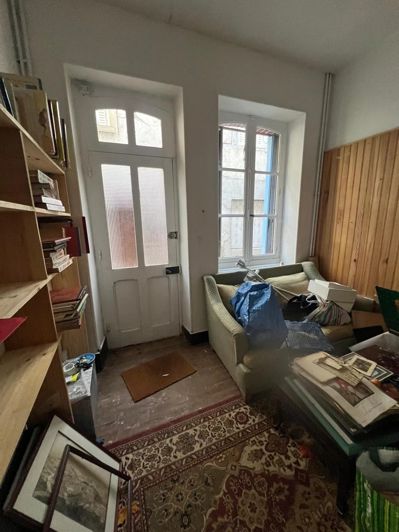 Image No.6-2 Bed House for sale