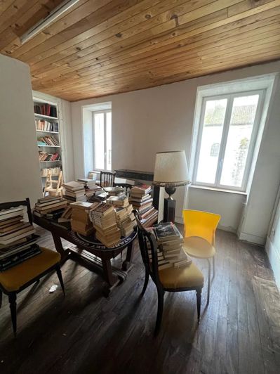 Image No.9-2 Bed House for sale