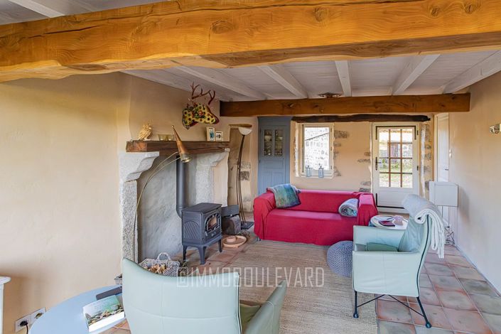 Image No.9-2 Bed House for sale