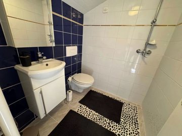 ddc94cdaefc06994e5817fe7936ddca356d8693e54192