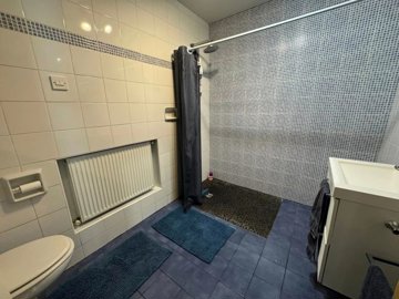 f8ca01a5be66e5c34f1a493cb27b690611ae0c00b4192