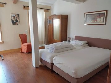 e411d1f0b8ada17b0cde380e87d68232ead7a3499f192