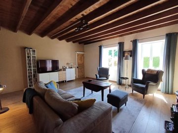 c5f0a3a8fc06fe9e0ba8a10a845ab11f6753d9310d115