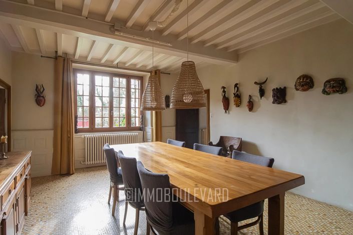 Image No.11-6 Bed House for sale