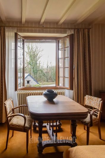 Image No.19-6 Bed House for sale