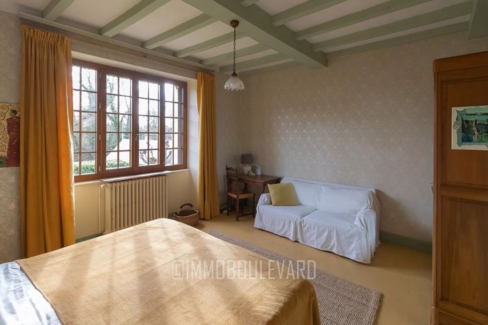 Image No.25-6 Bed House for sale