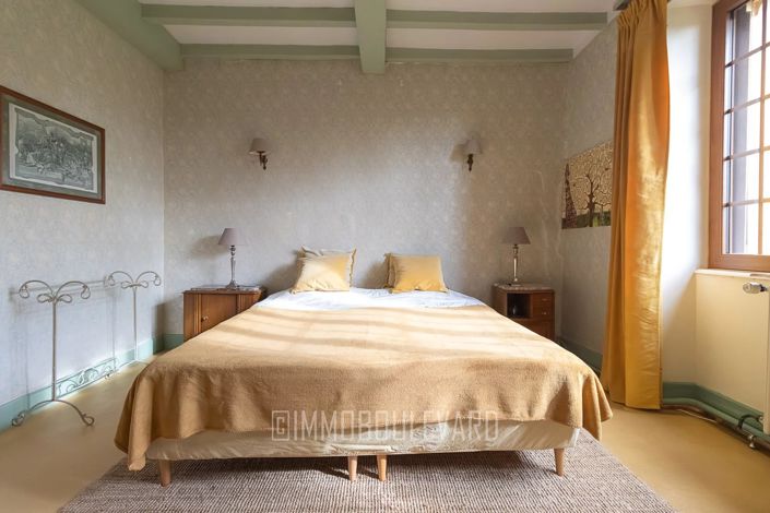 Image No.26-6 Bed House for sale