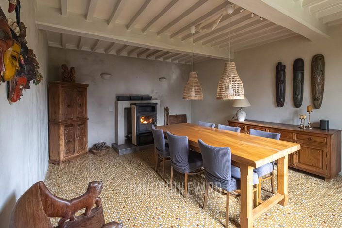 Image No.9-6 Bed House for sale