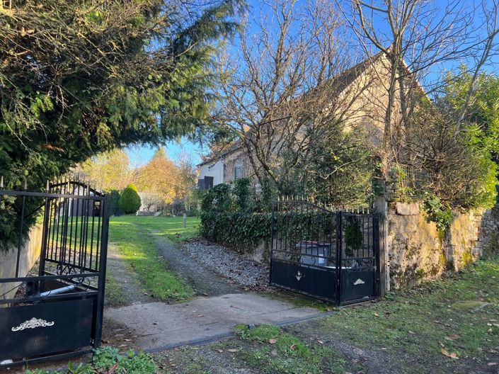 Image No.2-Maison de 2 chambres à vendre à Sazeray