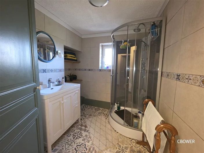 Image No.10-3 Bed House for sale