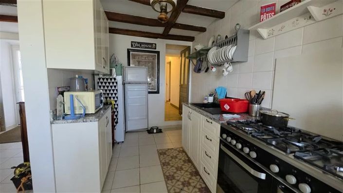 Image No.8-3 Bed House for sale