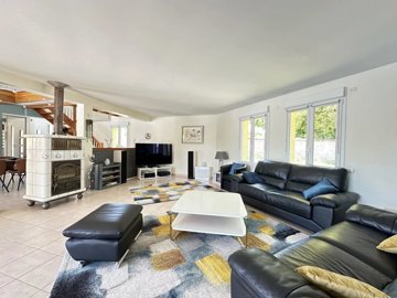 c562a7e03dabea7f7645dae492e0a0257848d6a65d192