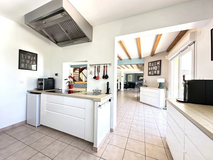 Image No.11-5 Bed Villa for sale