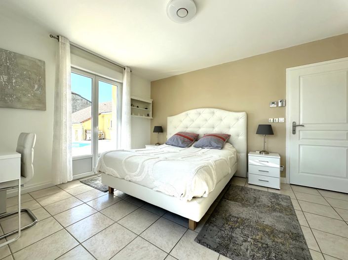 Image No.15-5 Bed Villa for sale