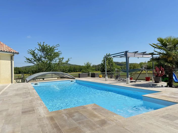 Image No.2-5 Bed Villa for sale