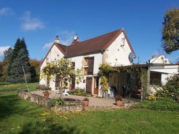 1 - Nolay, Apartment