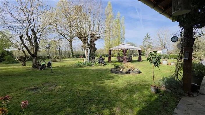 Image No.11-5 Bed House for sale