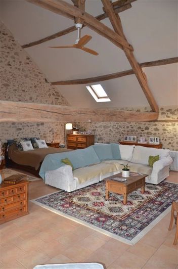 Image No.11-5 Bed House for sale