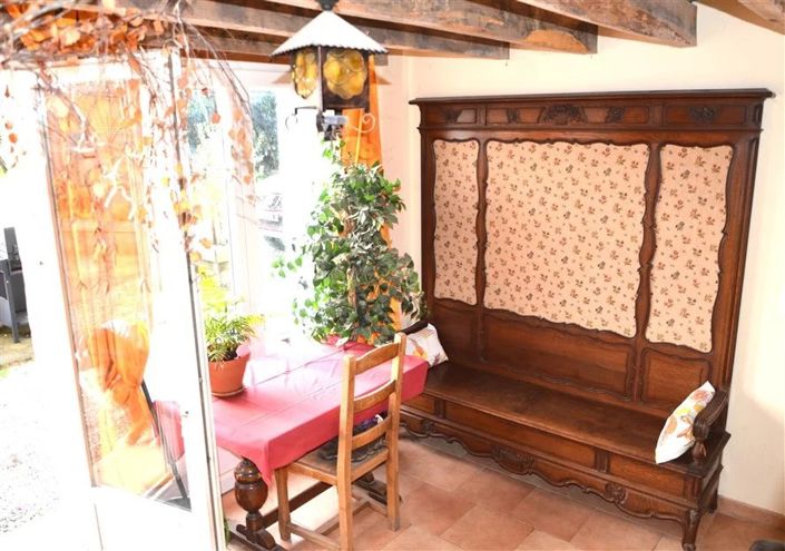 Image No.2-5 Bed House for sale