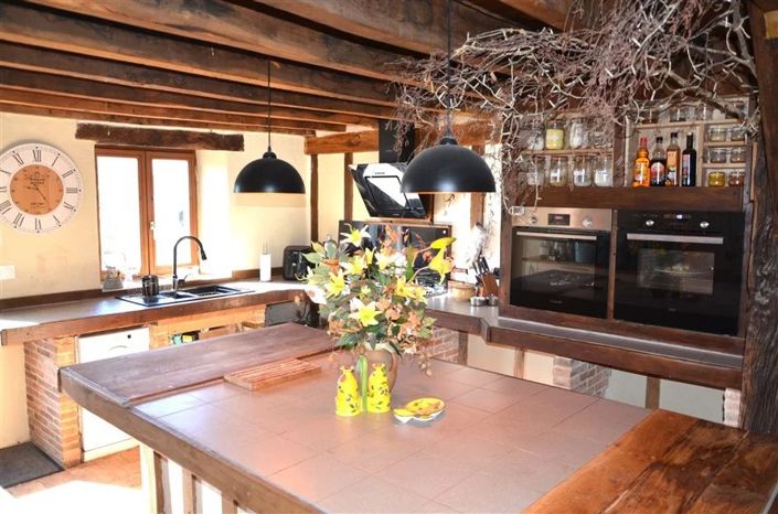 Image No.5-5 Bed House for sale