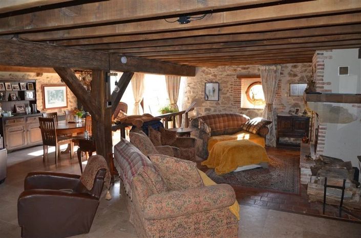 Image No.7-5 Bed House for sale