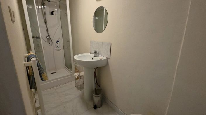 Image No.21-5 Bed House for sale