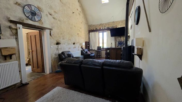 Image No.11-4 Bed House for sale