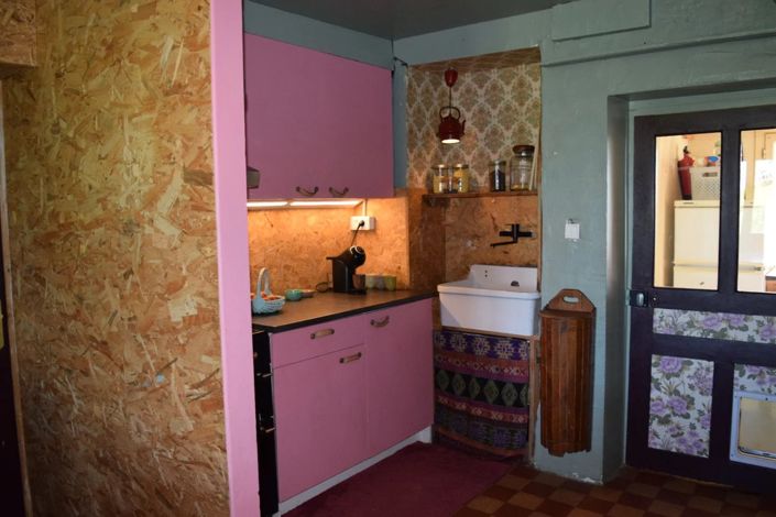 Image No.8-2 Bed House for sale