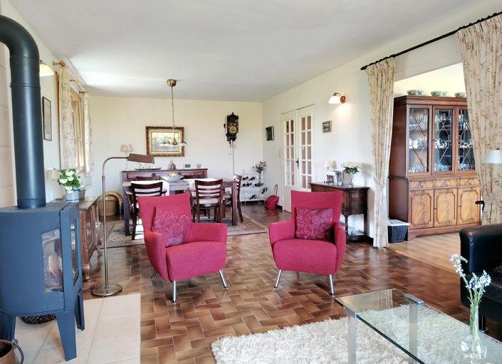 Image No.18-2 Bed House for sale