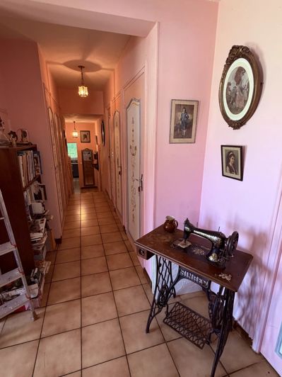 Image No.7-6 Bed Villa for sale