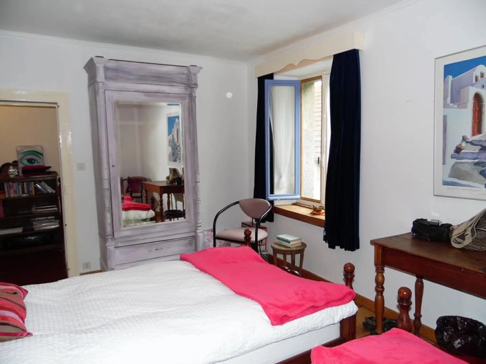 Image No.23-6 Bed Property for sale