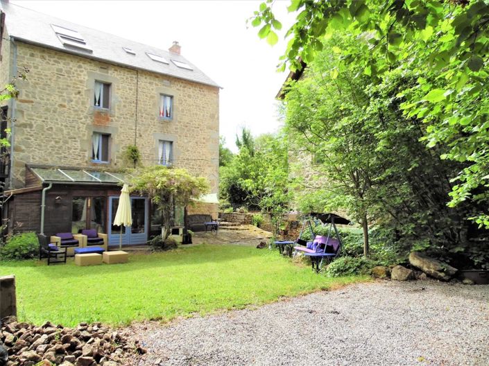 Image No.28-6 Bed Property for sale