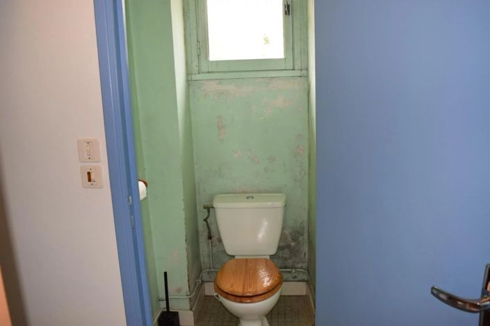 Image No.16-1 Bed Farmhouse for sale