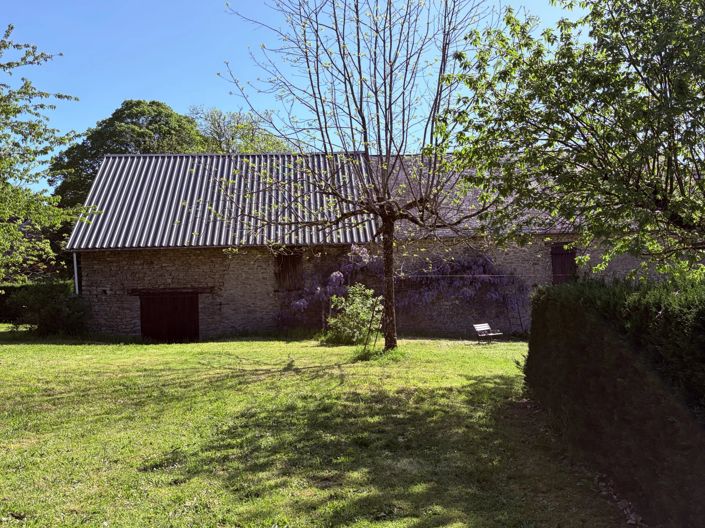 Image No.10-2 Bed House for sale