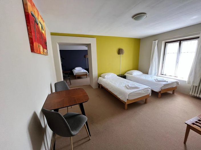 Image No.24-13 Bed Commercial for sale