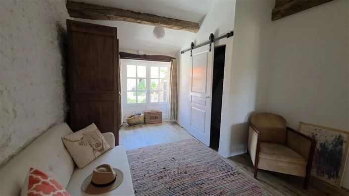 Image No.20-4 Bed House for sale